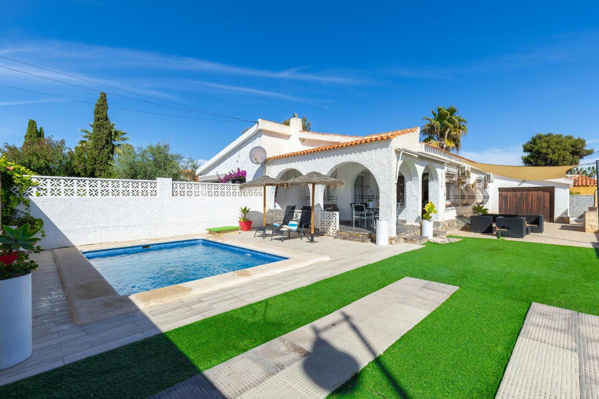 Вилла Fidalsa Relax Pool & Bbq Торевьиа Экстерьер фото
